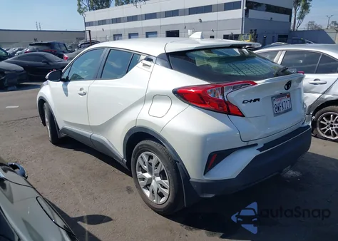 2021 Toyota C-Hr Le z USA, uszkodzony, nr VIN JTNKHMBX6M1110372
